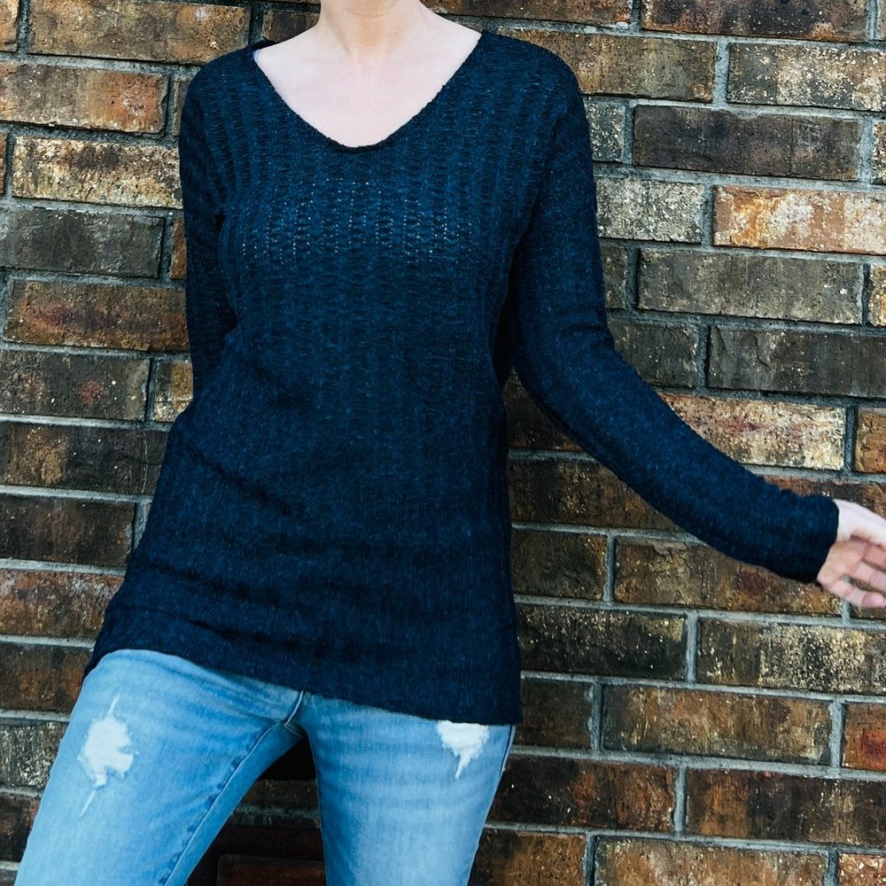 Navy Hi-Low Long Sleeve